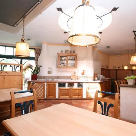 Zua Haeusl Διαμέρισμα