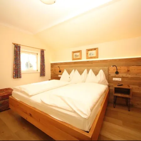 Zua Haeusl * Schladming